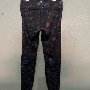 Lululemon high rise leggings size 8